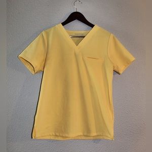 Mandala One Pocket Scrub Top in Lemonade